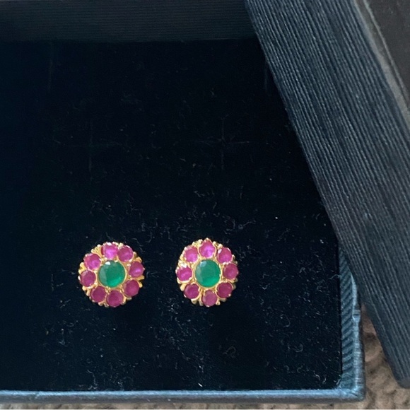 Jewelry - Elegant Gold and Pink Floral Earrings
